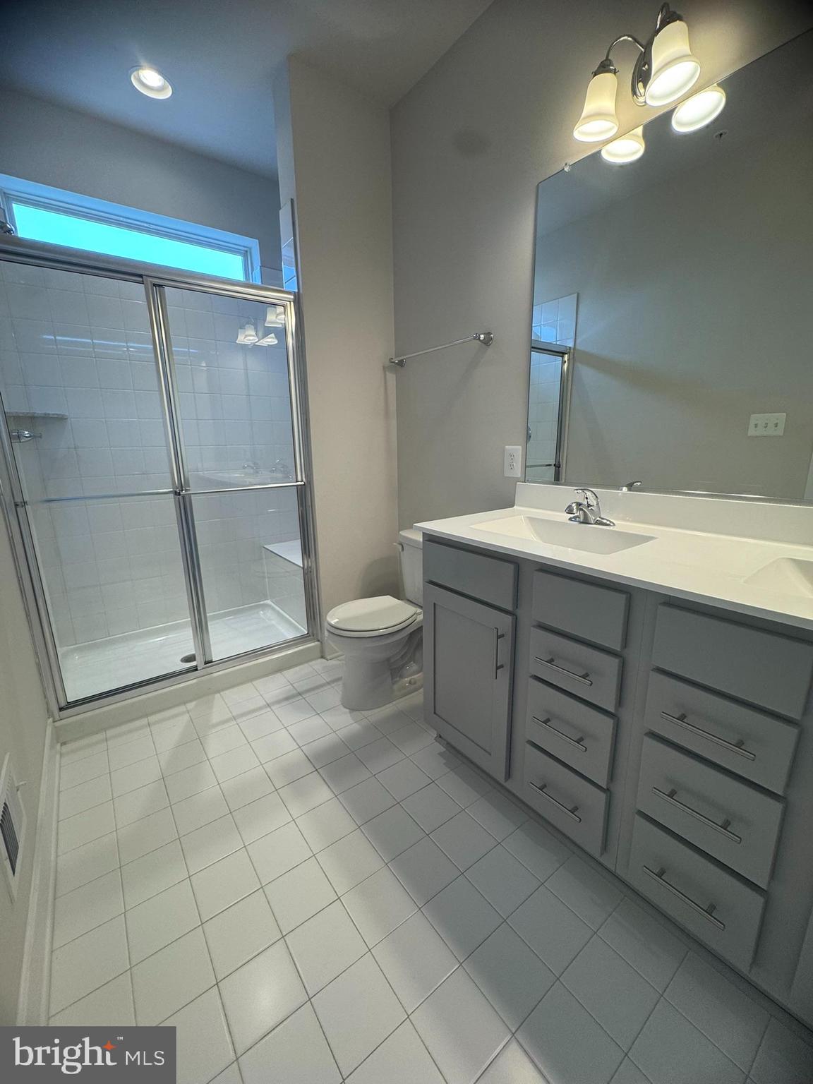 MACALLAN CROSSING - Residential Lease