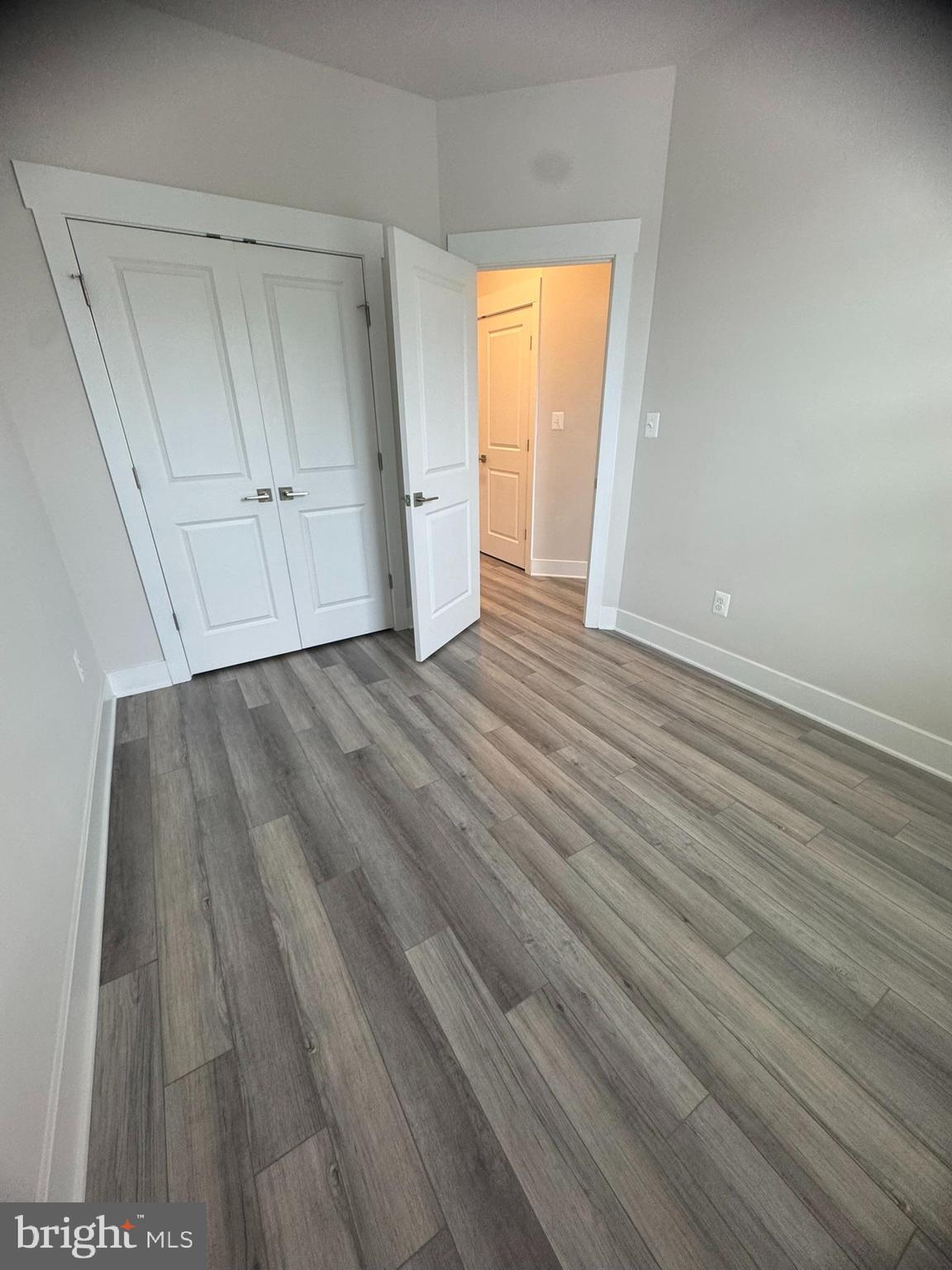 MACALLAN CROSSING - Residential Lease