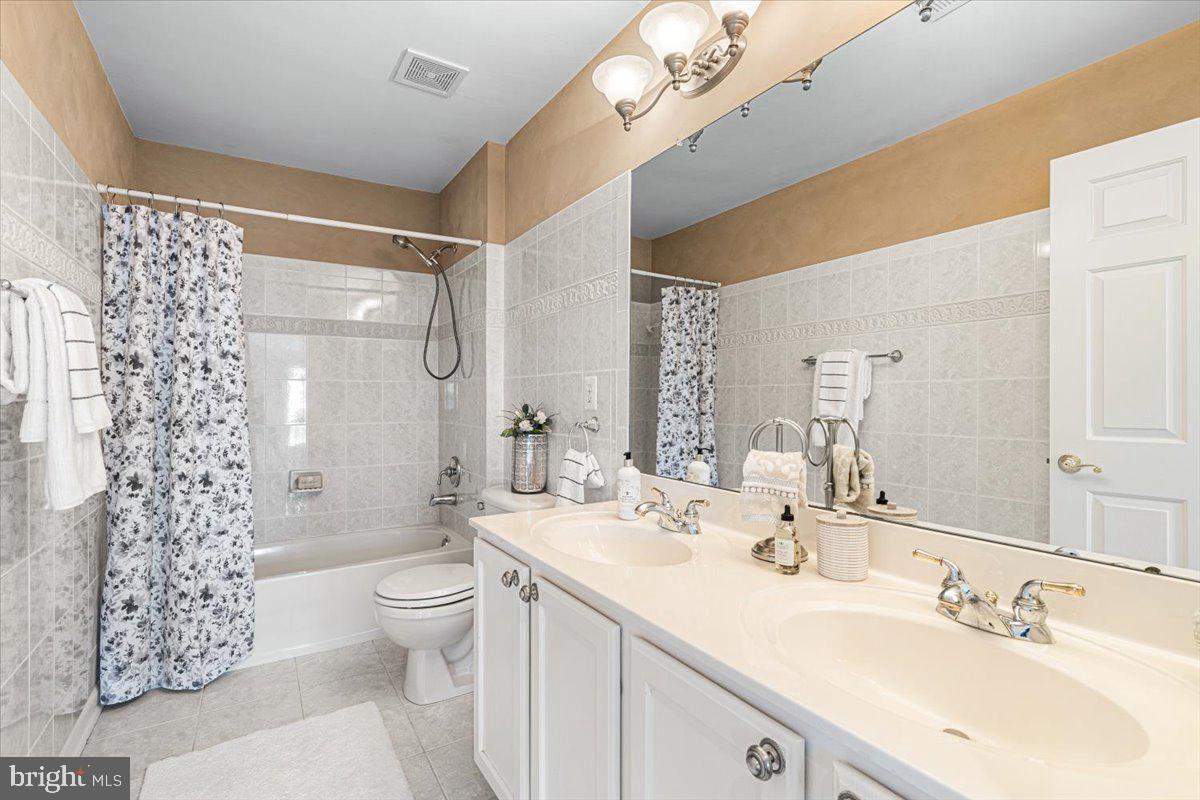 VILLAGES OF URBANA - Residential