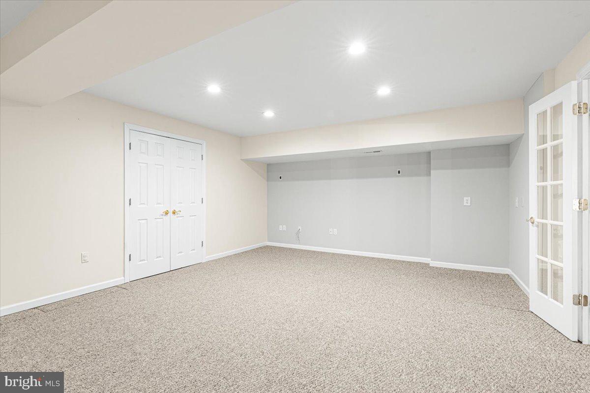 VILLAGES OF URBANA - Residential