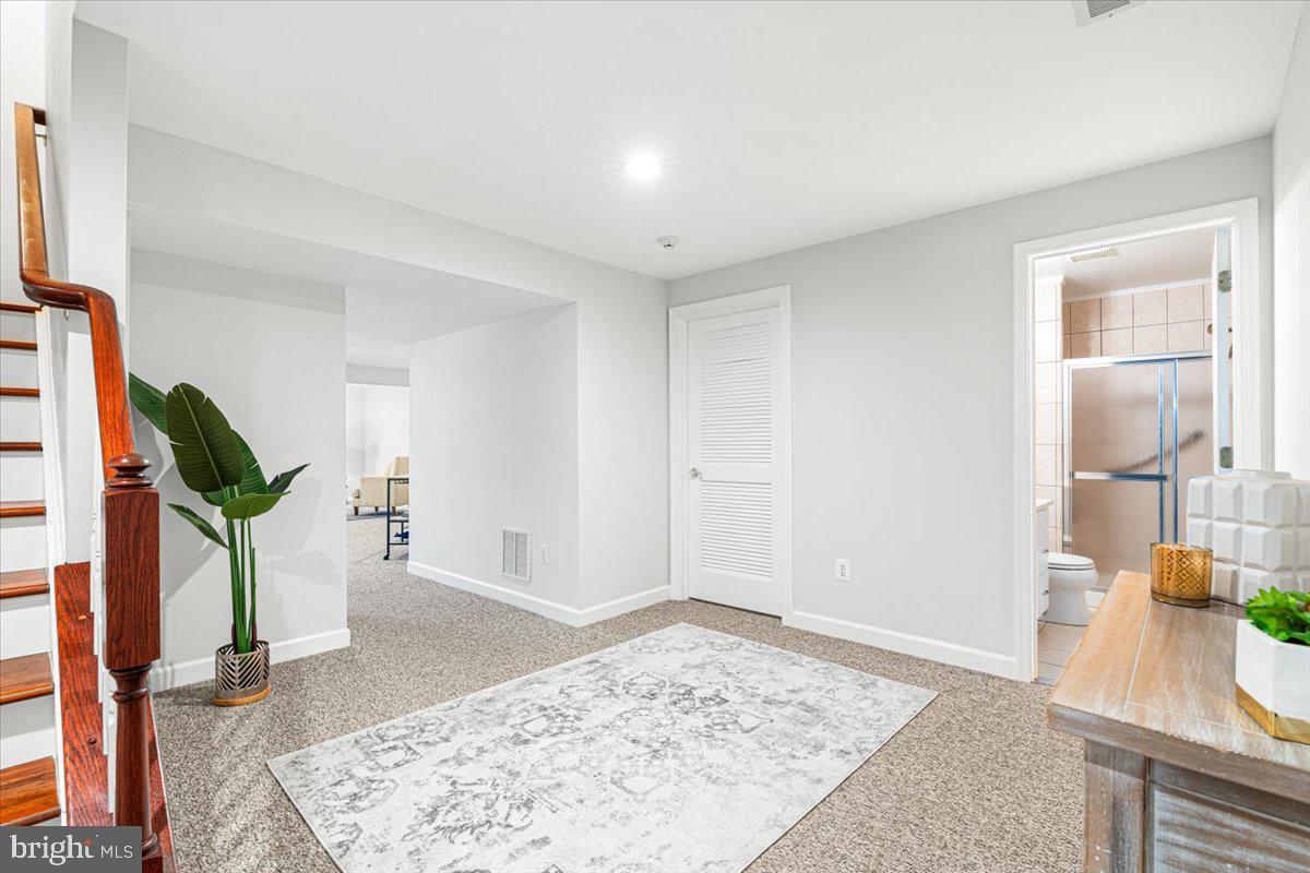 VILLAGES OF URBANA - Residential