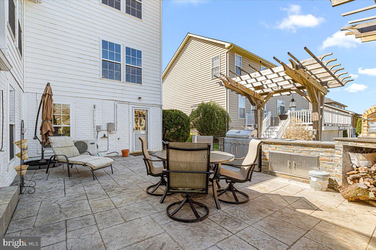 VILLAGES OF URBANA - Residential