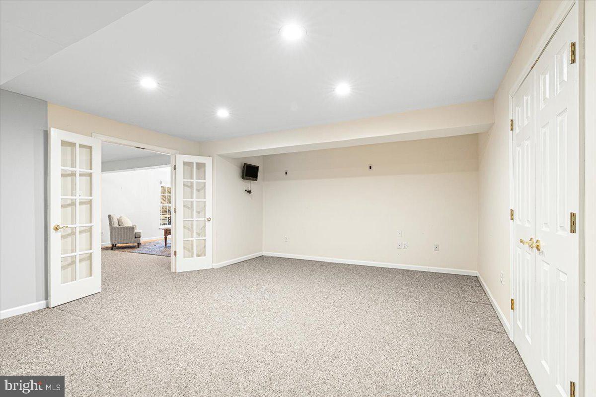 VILLAGES OF URBANA - Residential