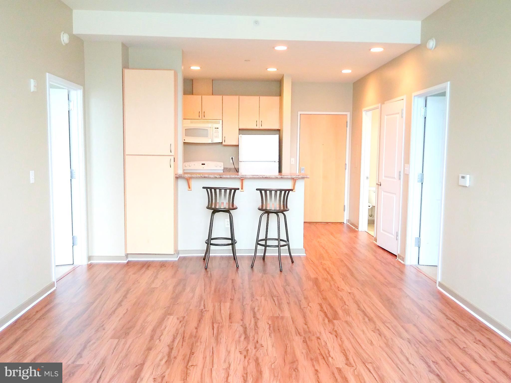 CHINATOWN - Residential Lease
