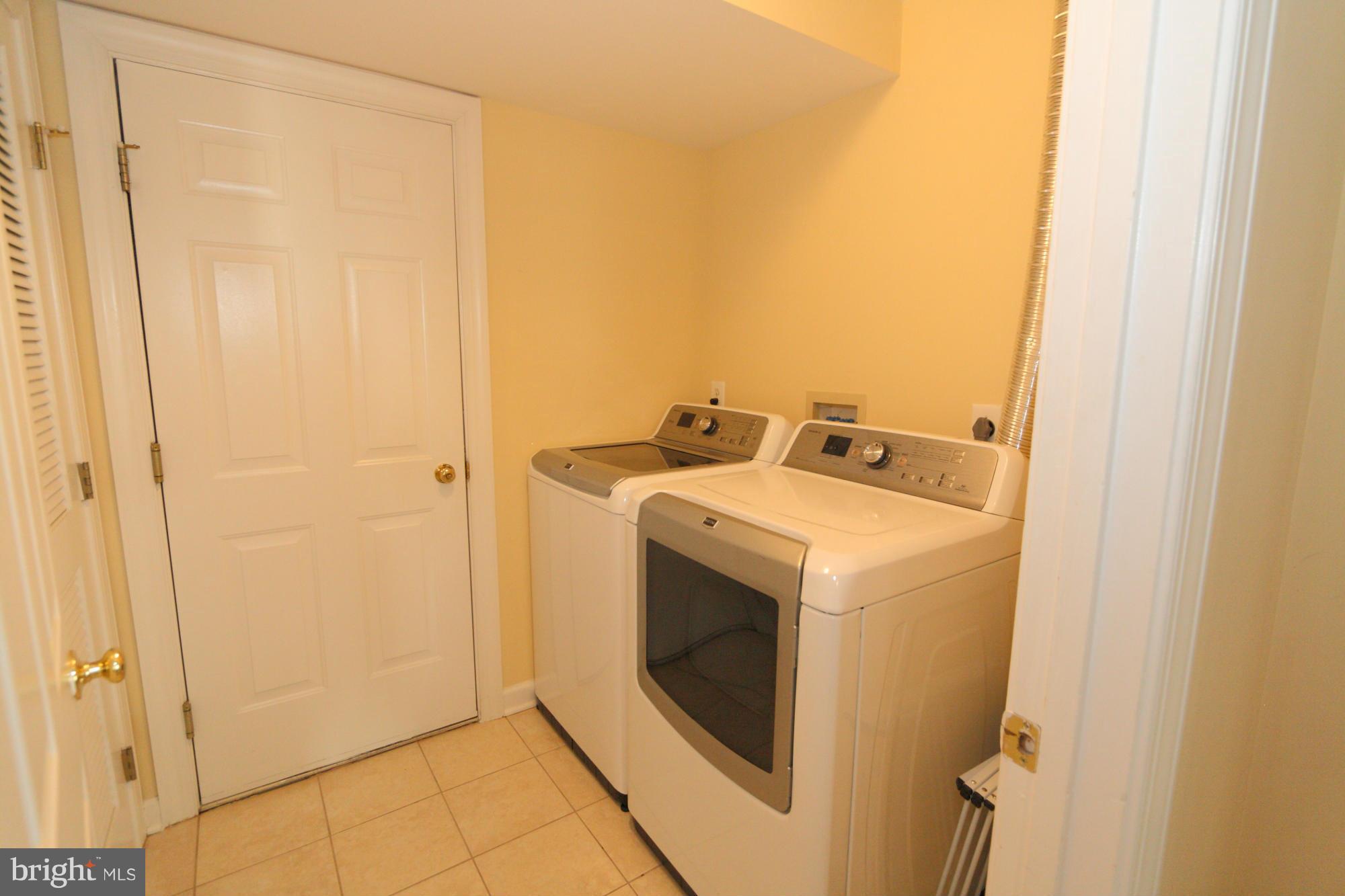 CARR AT CEDAR LAKES - Residential