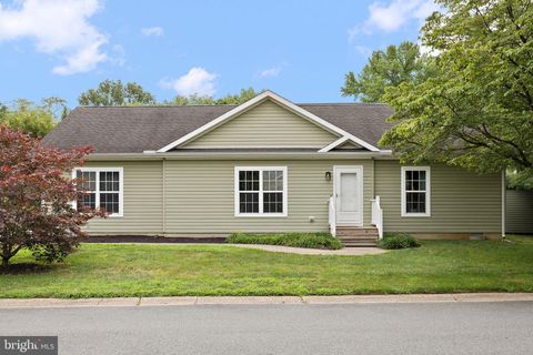 Photo of 16 Barberry Court #A016, NEWARK, DE 19702 (MLS # DENC2086218)