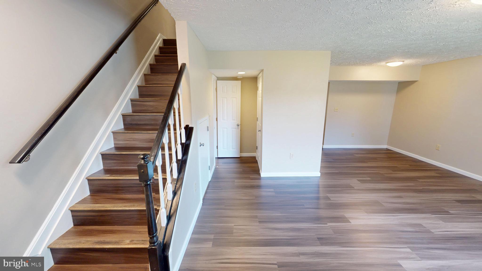 ST CHARLES SUB - HAMPSHIRE - Residential