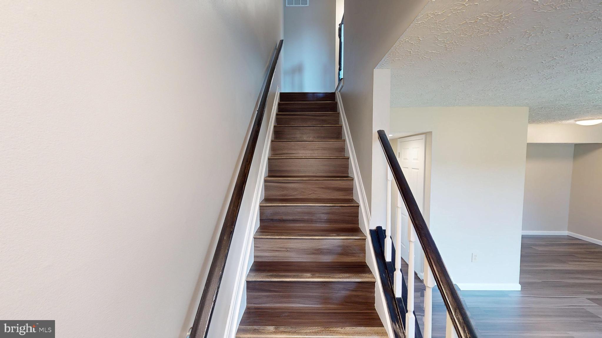 ST CHARLES SUB - HAMPSHIRE - Residential