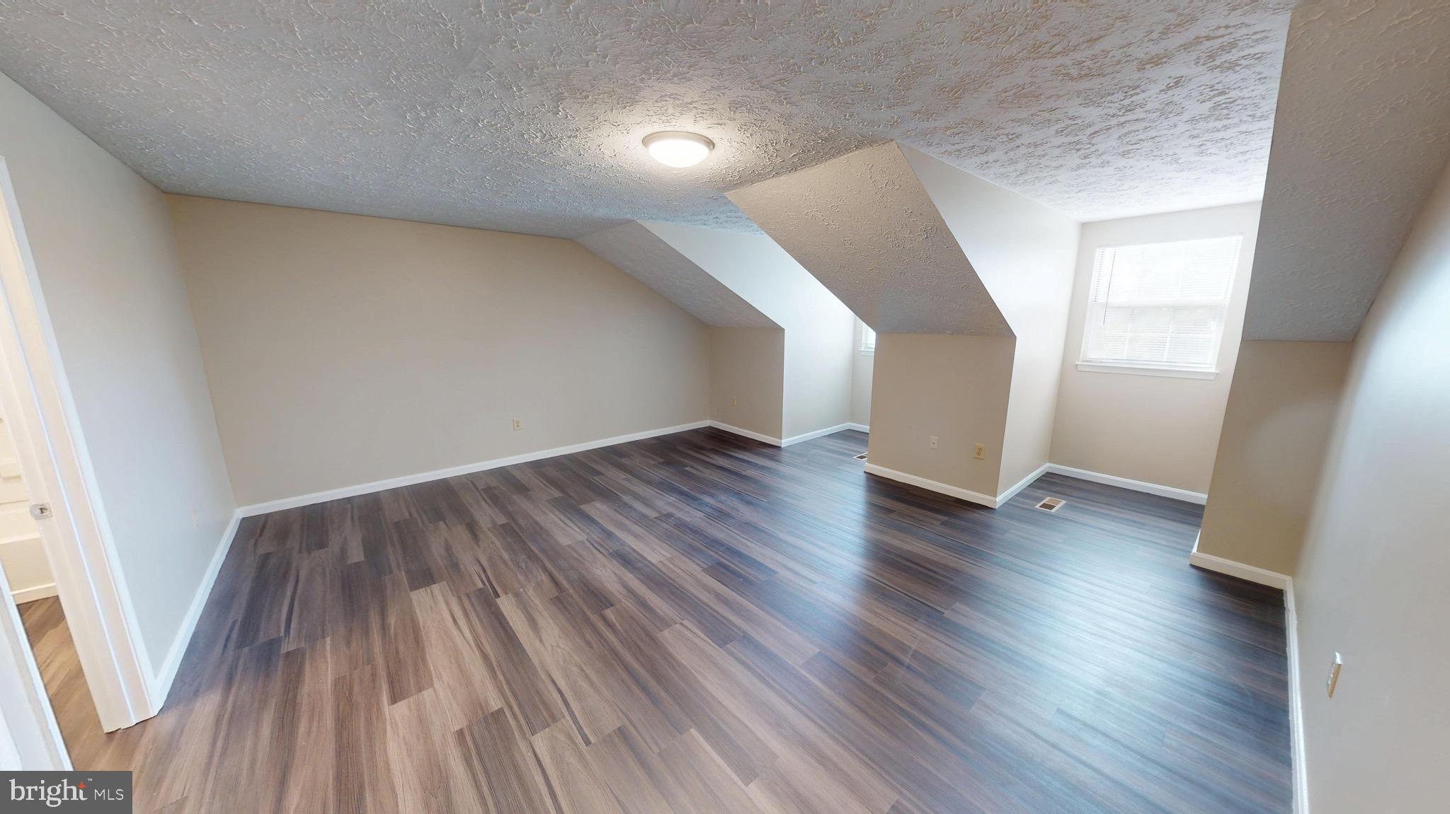 ST CHARLES SUB - HAMPSHIRE - Residential