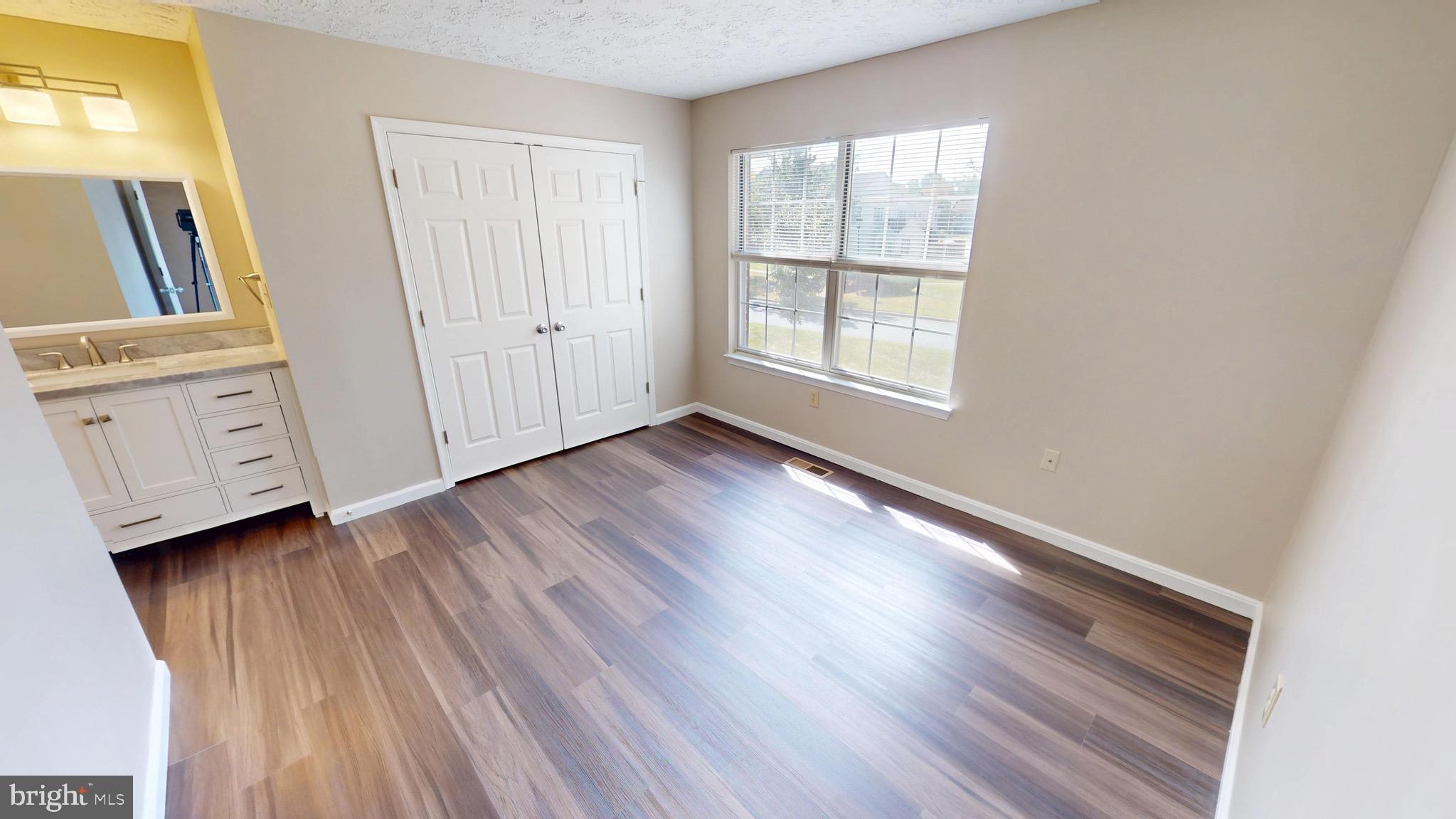 ST CHARLES SUB - HAMPSHIRE - Residential