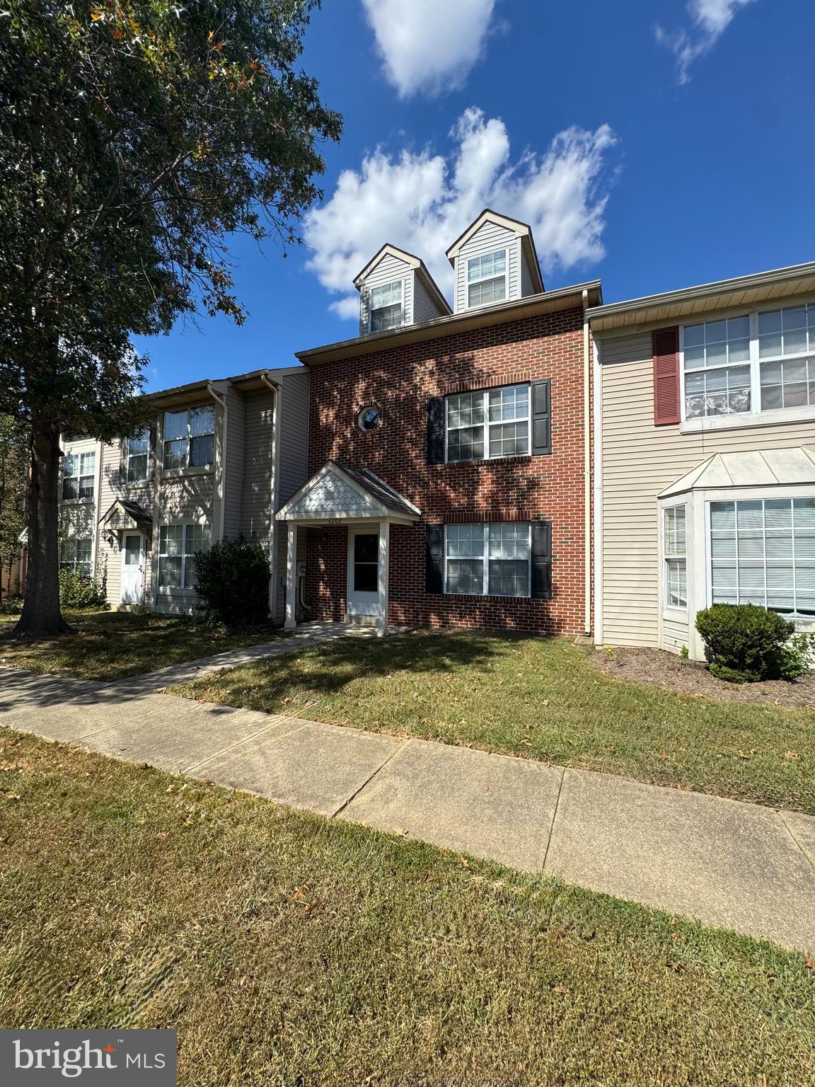 ST CHARLES SUB - HAMPSHIRE - Residential