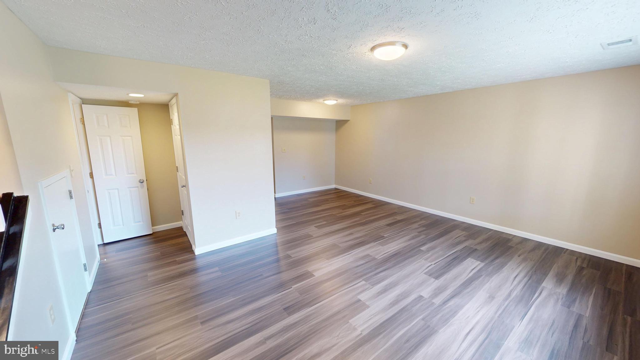 ST CHARLES SUB - HAMPSHIRE - Residential