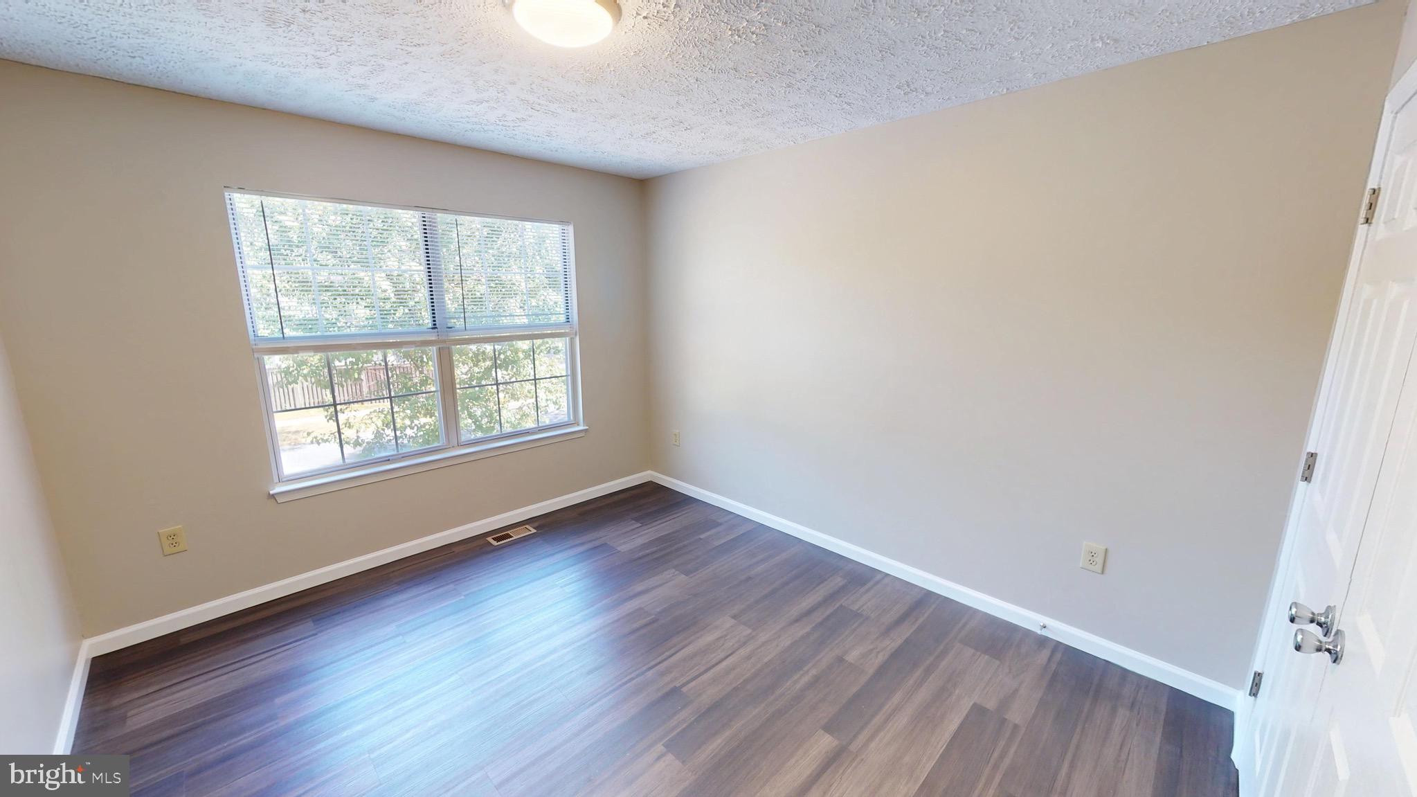 ST CHARLES SUB - HAMPSHIRE - Residential