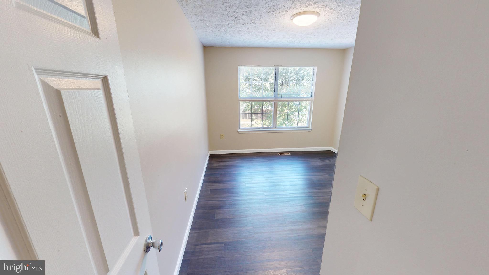 ST CHARLES SUB - HAMPSHIRE - Residential