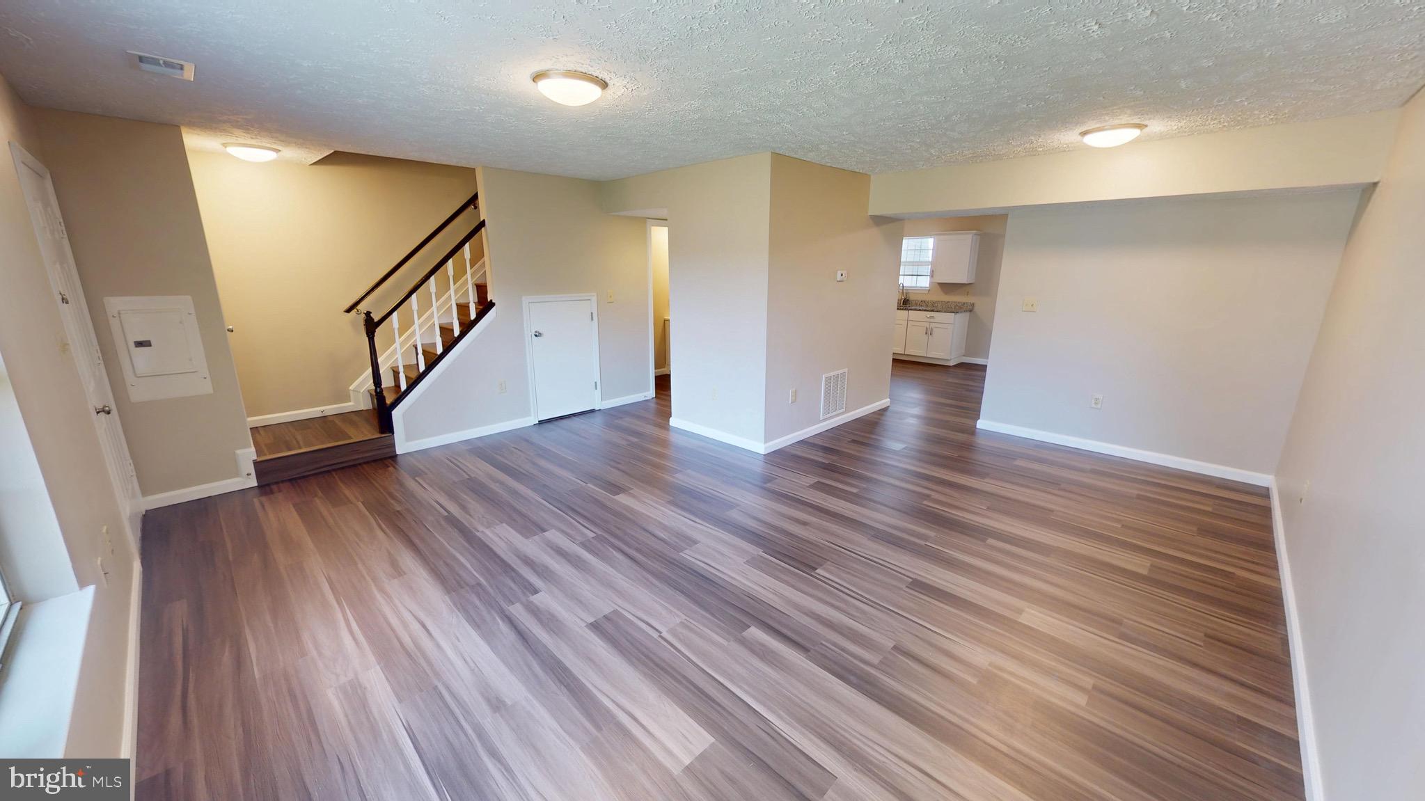 ST CHARLES SUB - HAMPSHIRE - Residential