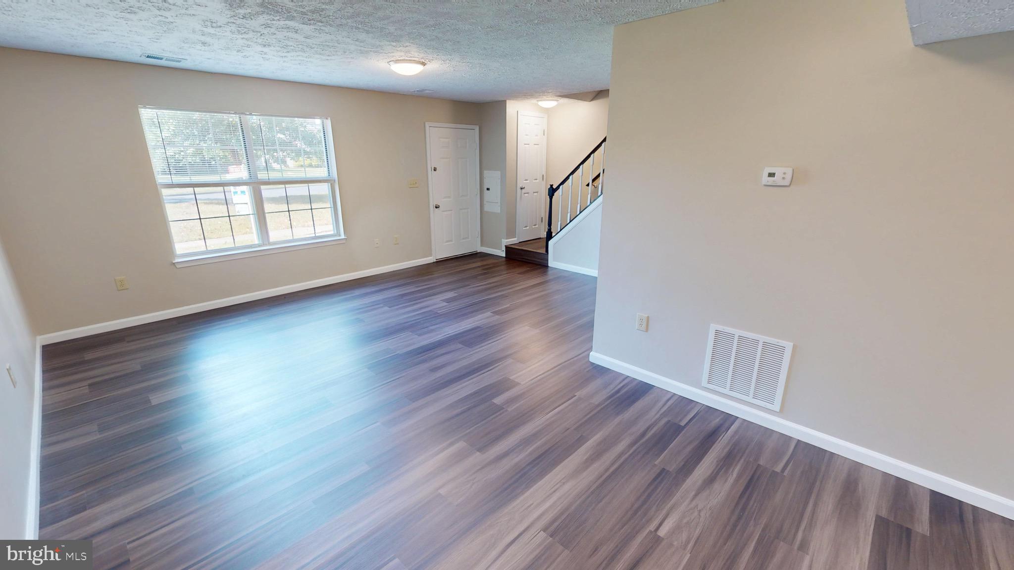 ST CHARLES SUB - HAMPSHIRE - Residential