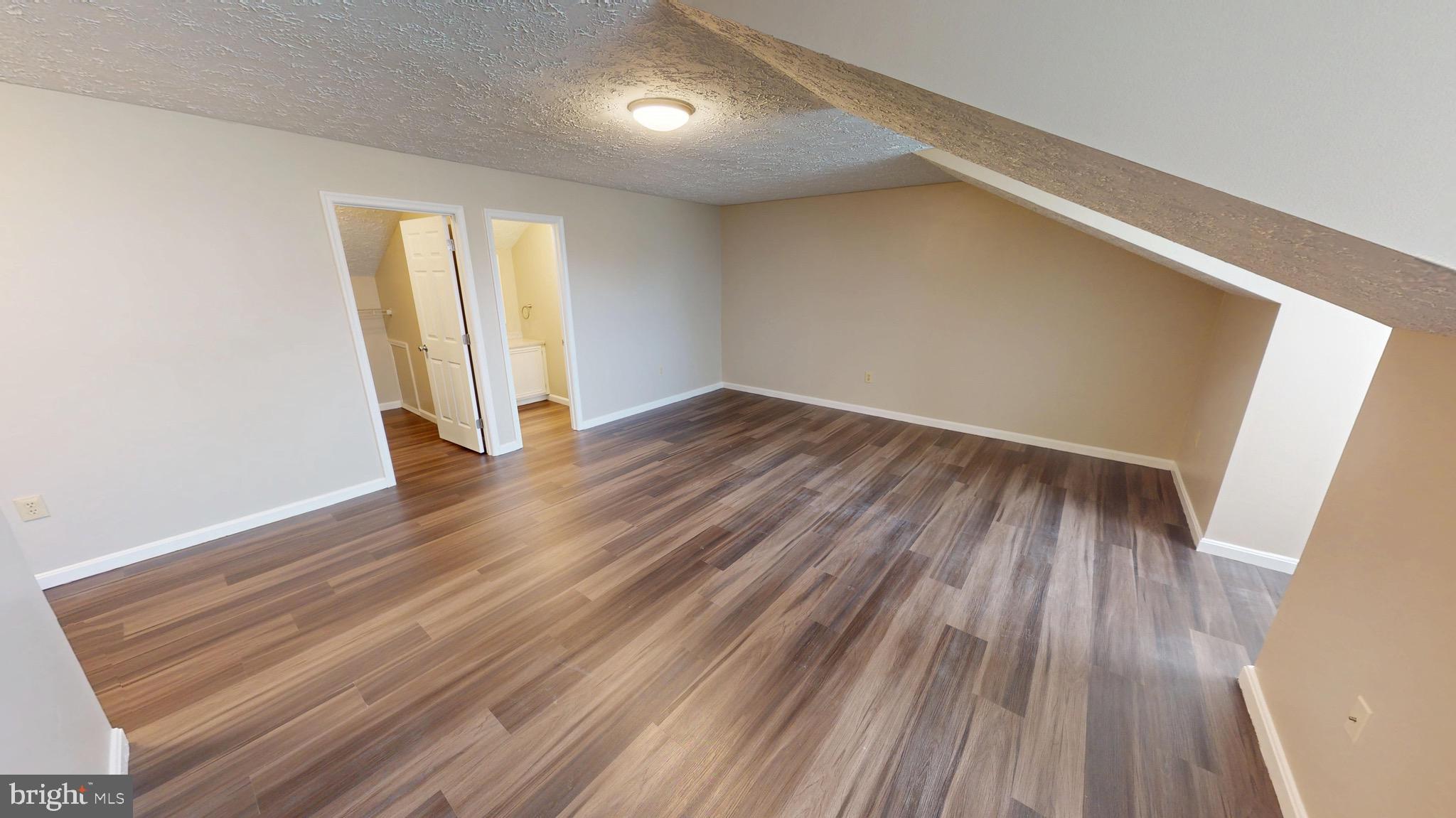 ST CHARLES SUB - HAMPSHIRE - Residential