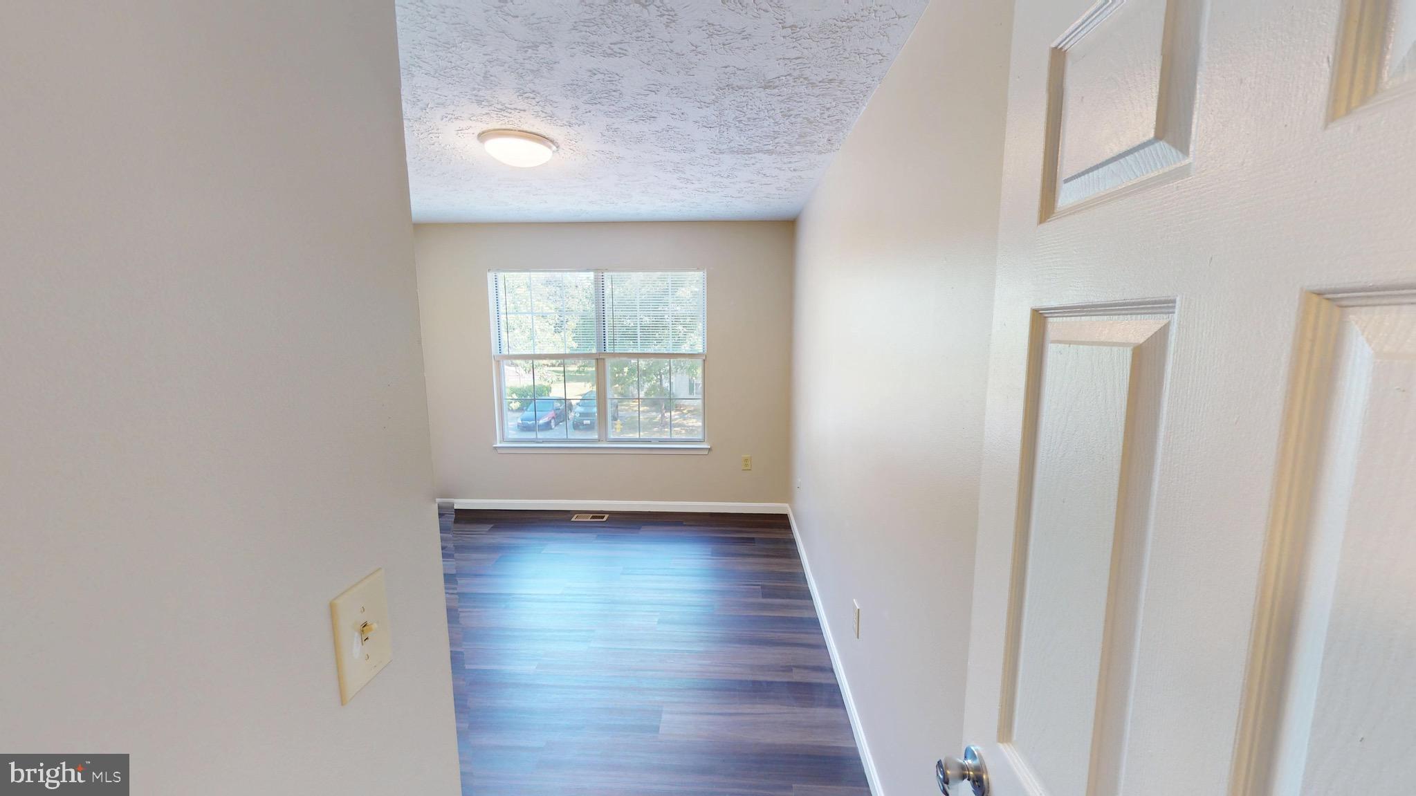 ST CHARLES SUB - HAMPSHIRE - Residential