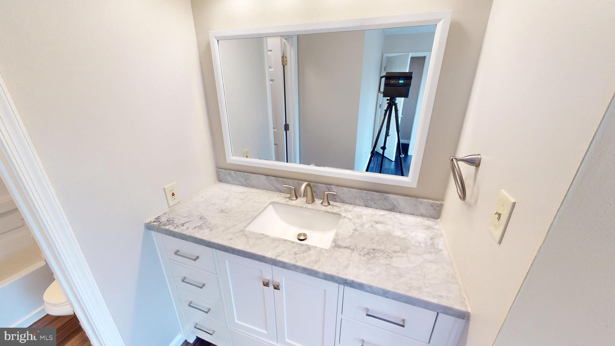 ST CHARLES SUB - HAMPSHIRE - Residential