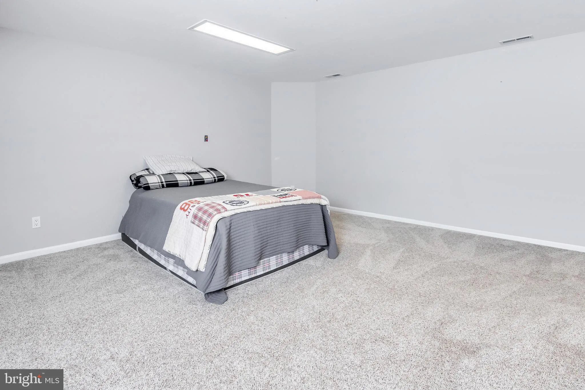 Cherry Hill, New Jersey 08003, United States, 4 Bedrooms Bedrooms, ,5 BathroomsBathrooms,Residential,Active,175225