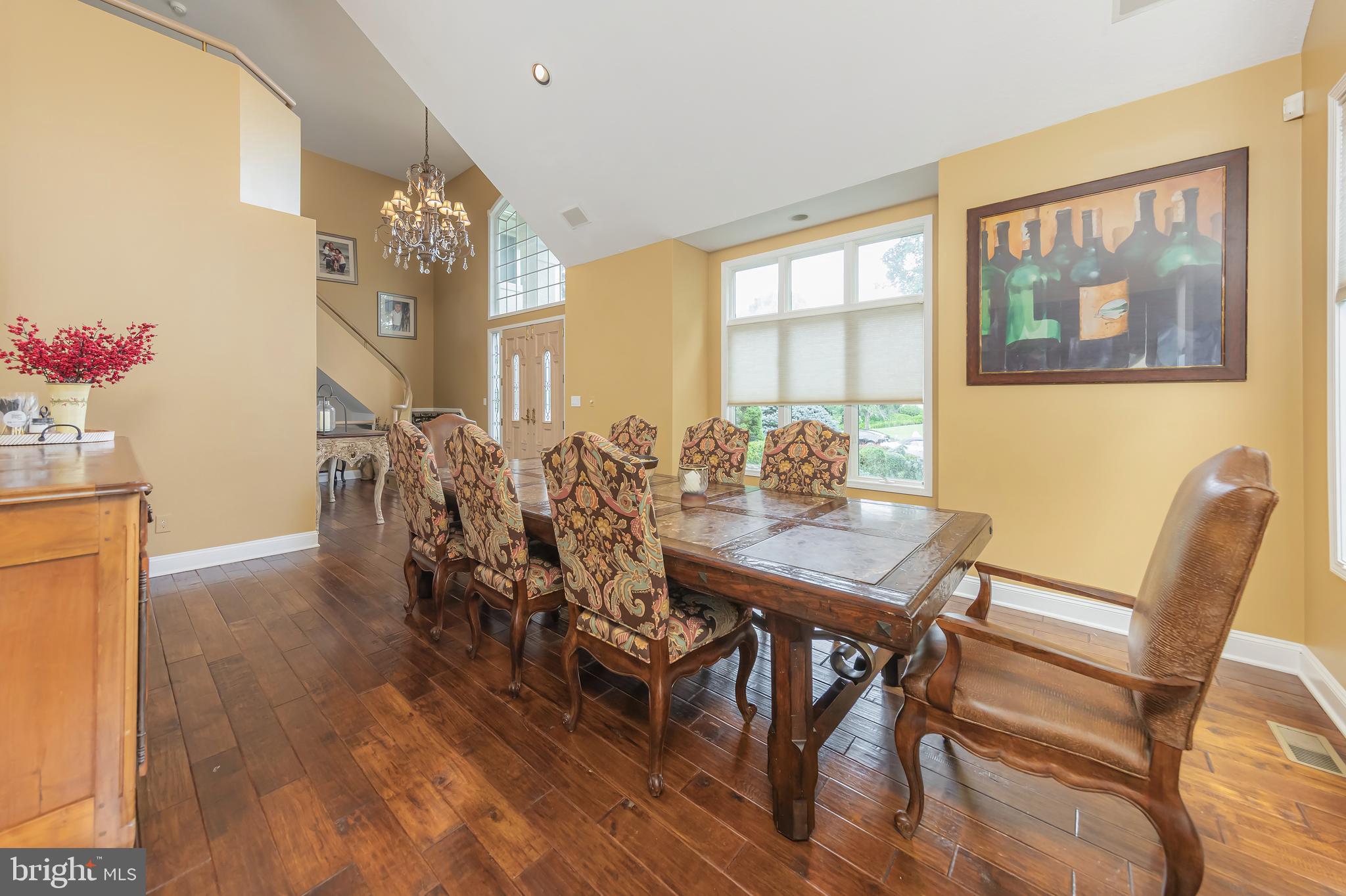 7 CAMEO COURT
