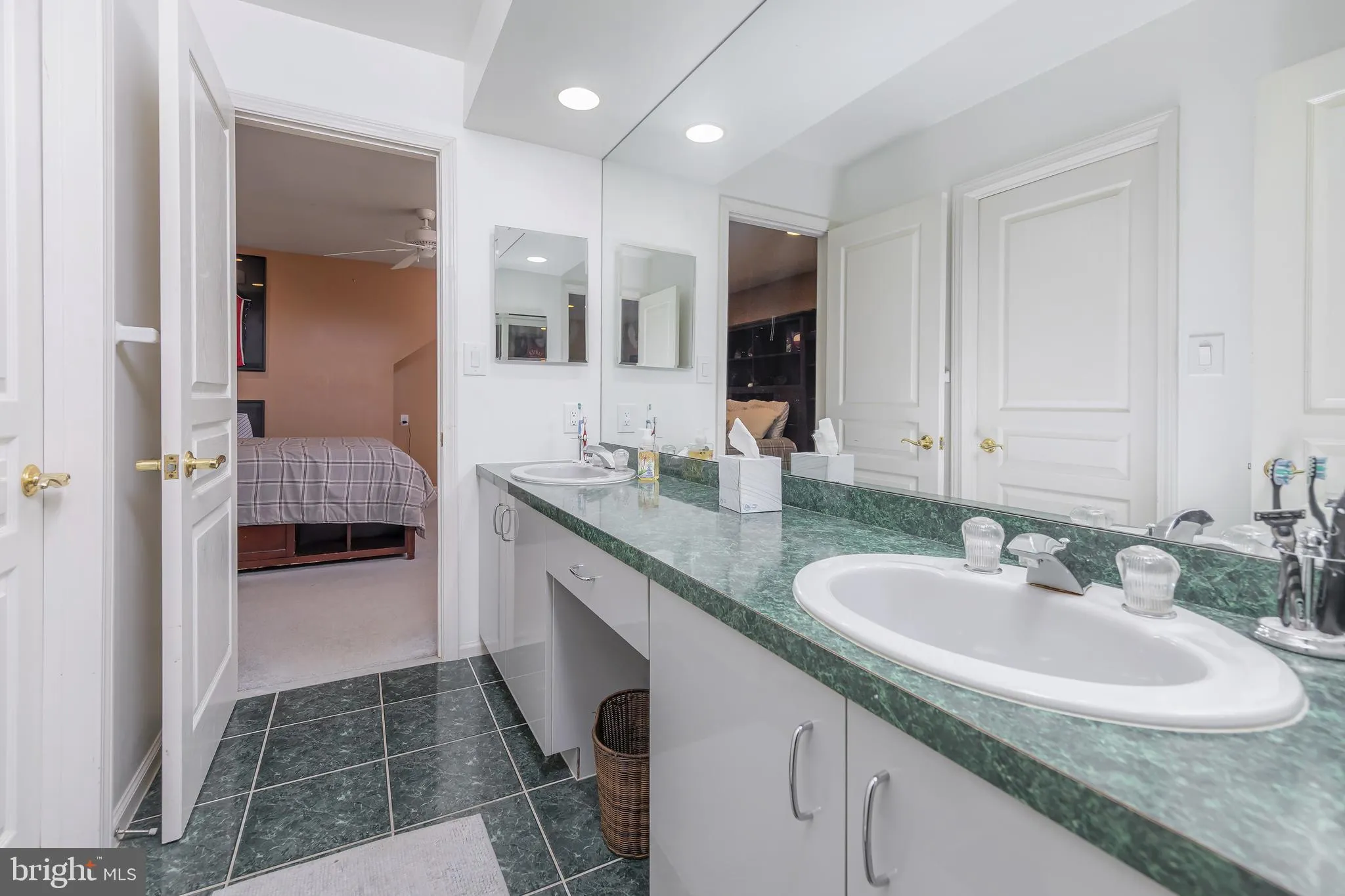 Cherry Hill, New Jersey 08003, United States, 4 Bedrooms Bedrooms, ,5 BathroomsBathrooms,Residential,Active,175225