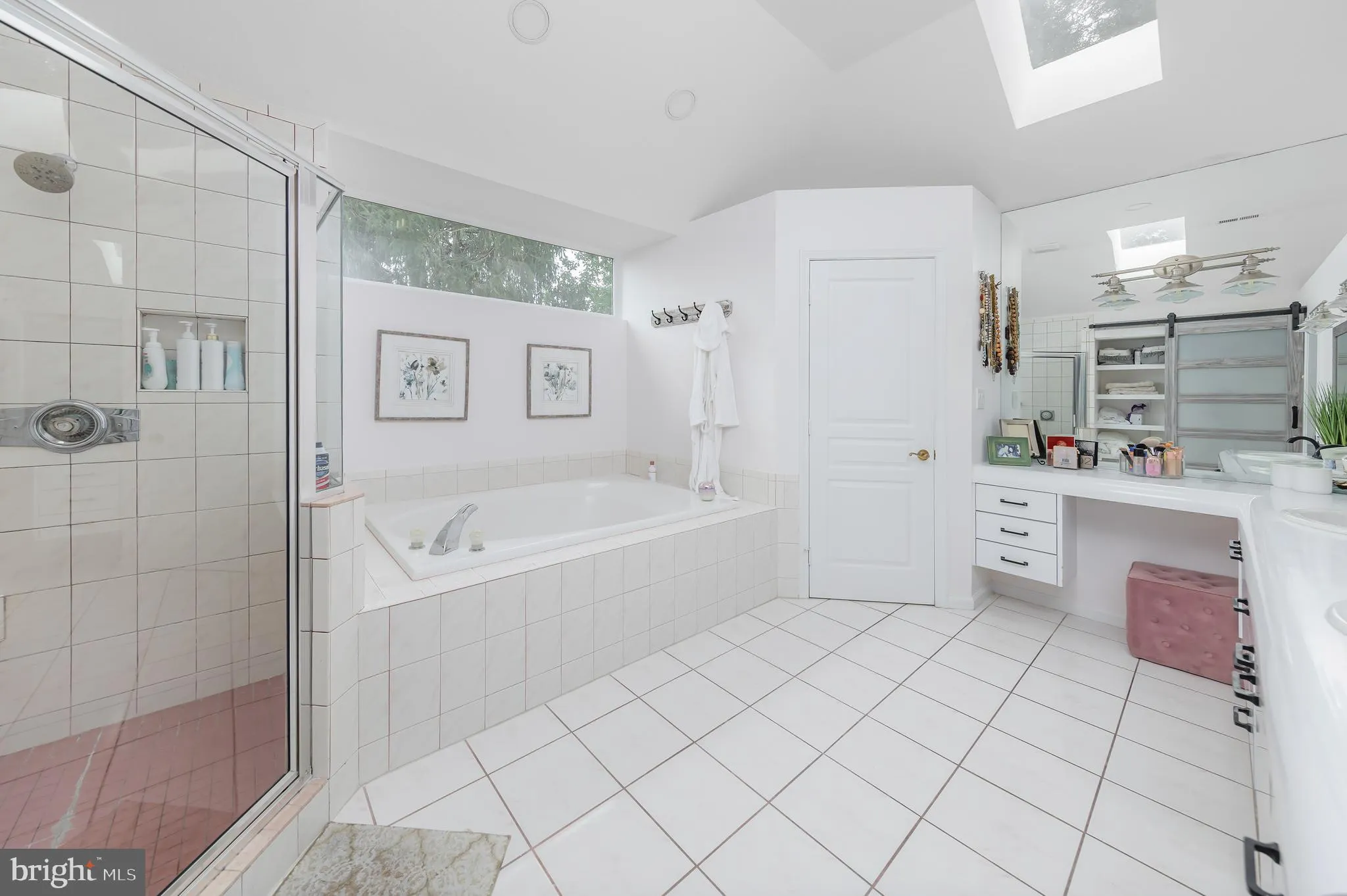 Cherry Hill, New Jersey 08003, United States, 4 Bedrooms Bedrooms, ,5 BathroomsBathrooms,Residential,Active,175225