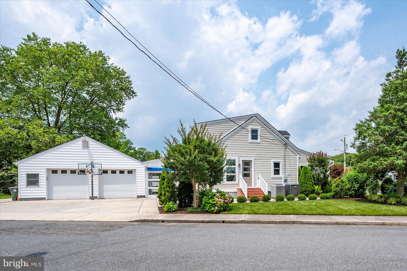 WOODLAND PARK - Residential