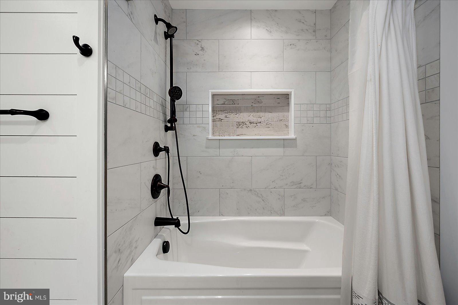 WOODLAND PARK - Residential