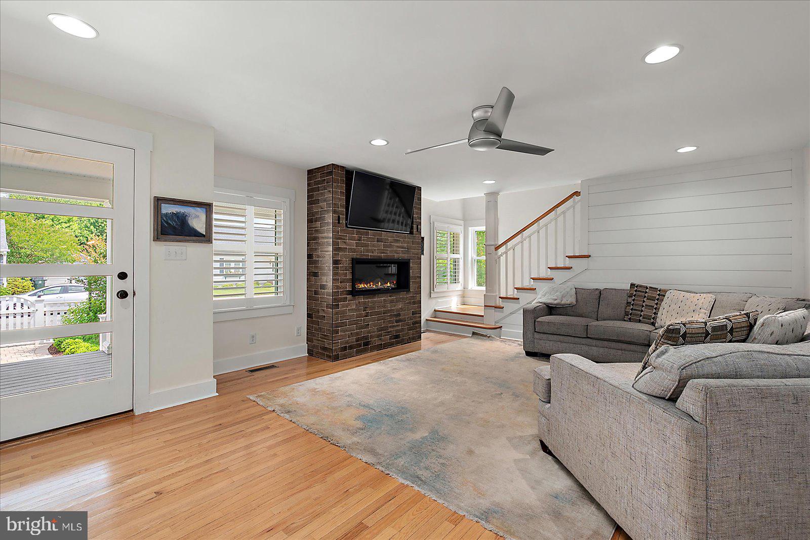 WOODLAND PARK - Residential