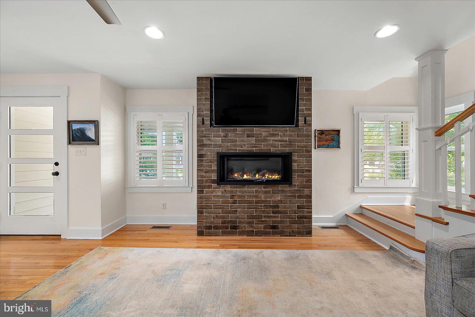 WOODLAND PARK - Residential