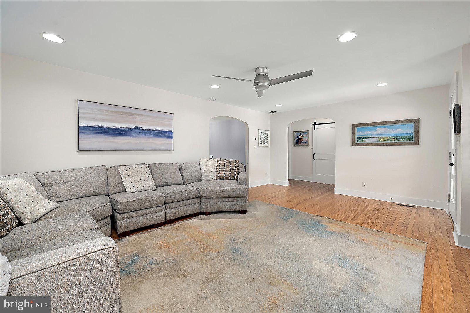 WOODLAND PARK - Residential