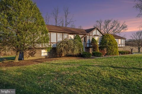 141 SIMMONS ROAD MECHANICSBURG PA 17055