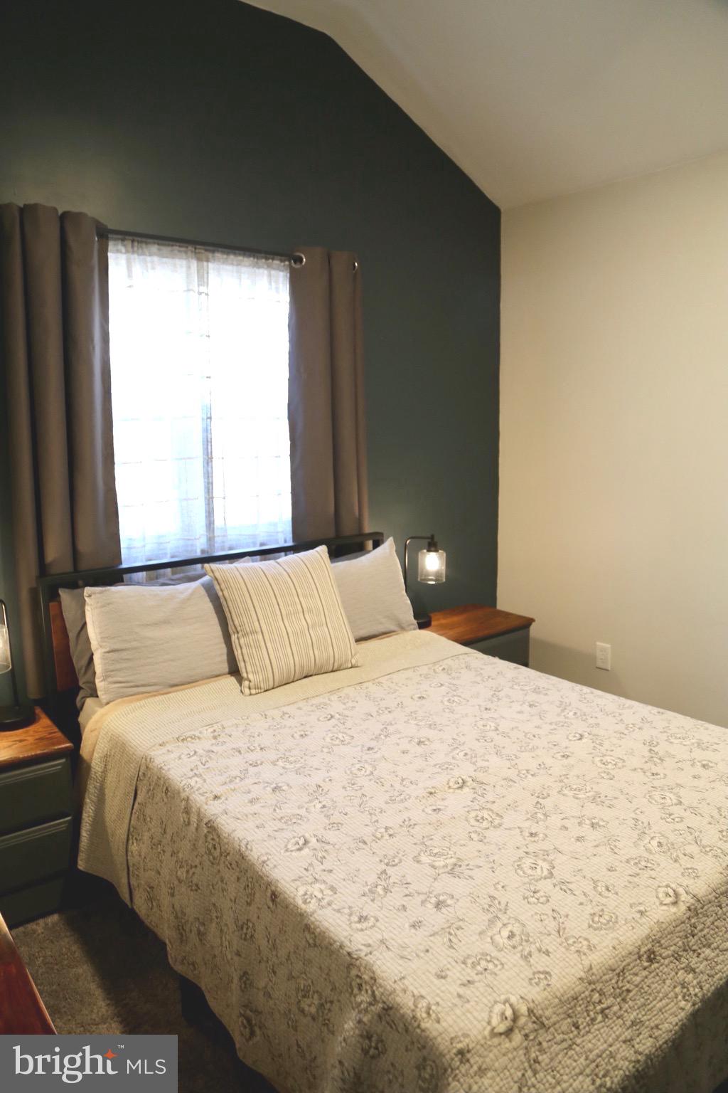 STAGECOACH STOP @ CAPON BRIDGE - Residential