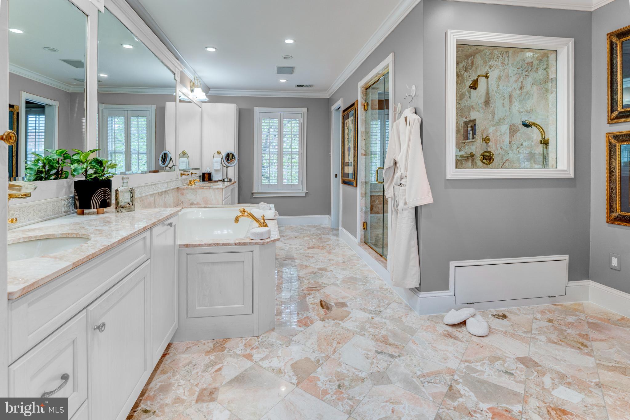 WATERFORD - Residential