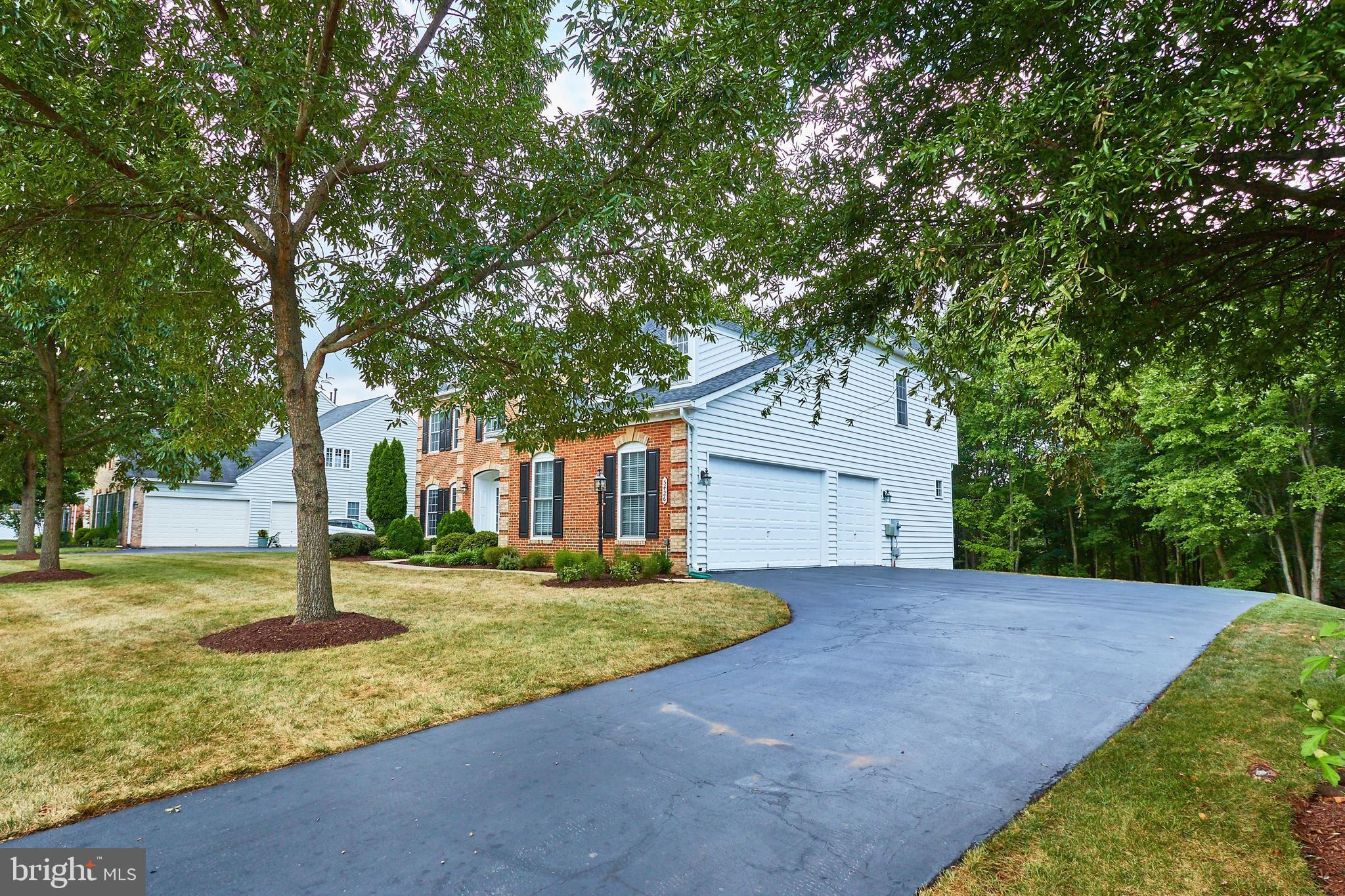 OAK VALLEY - Residential