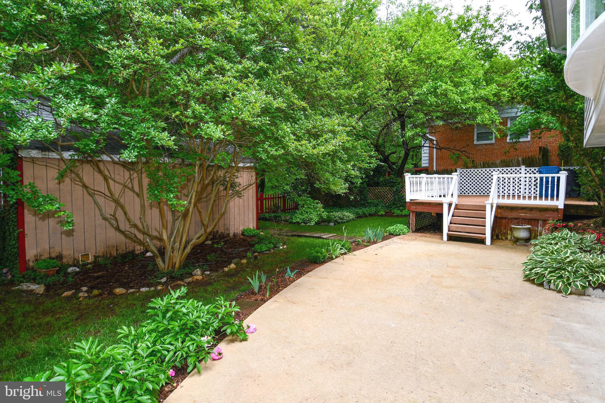 MONTICELLO WOODS - Residential