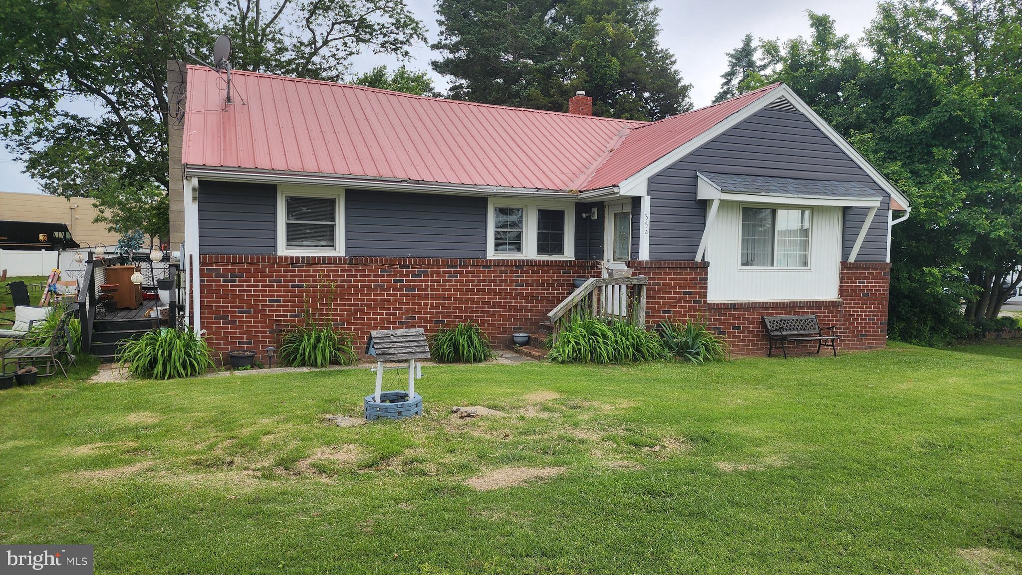 359 S HOOK ROAD