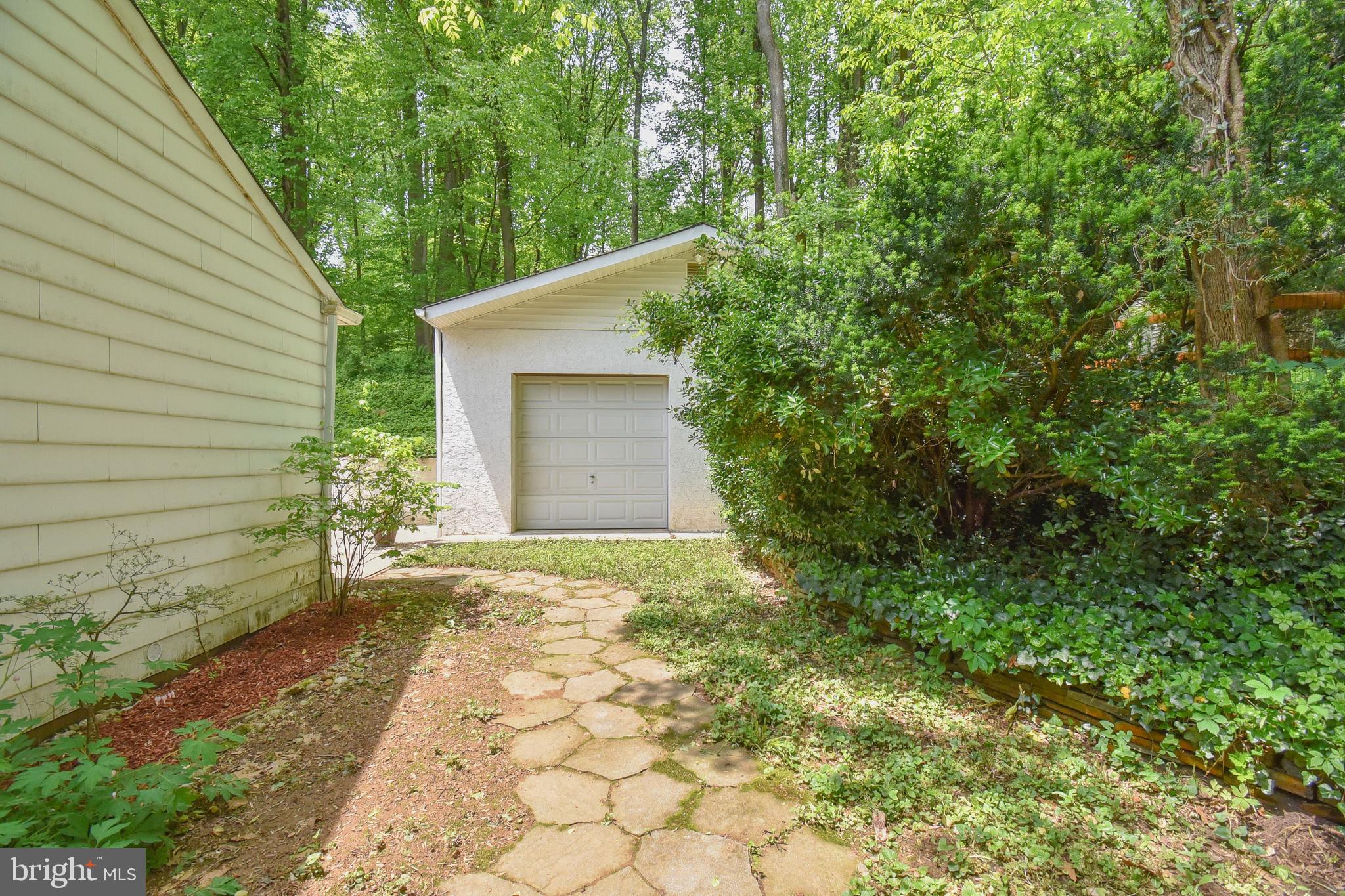 NESHAMINY WOODS - Residential