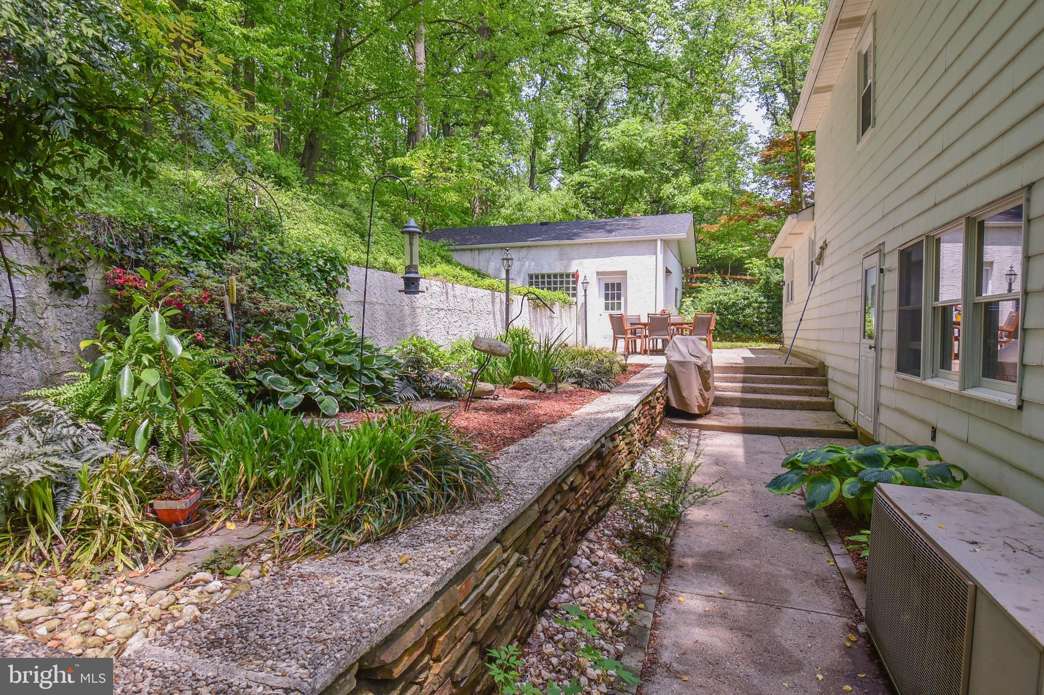 NESHAMINY WOODS - Residential