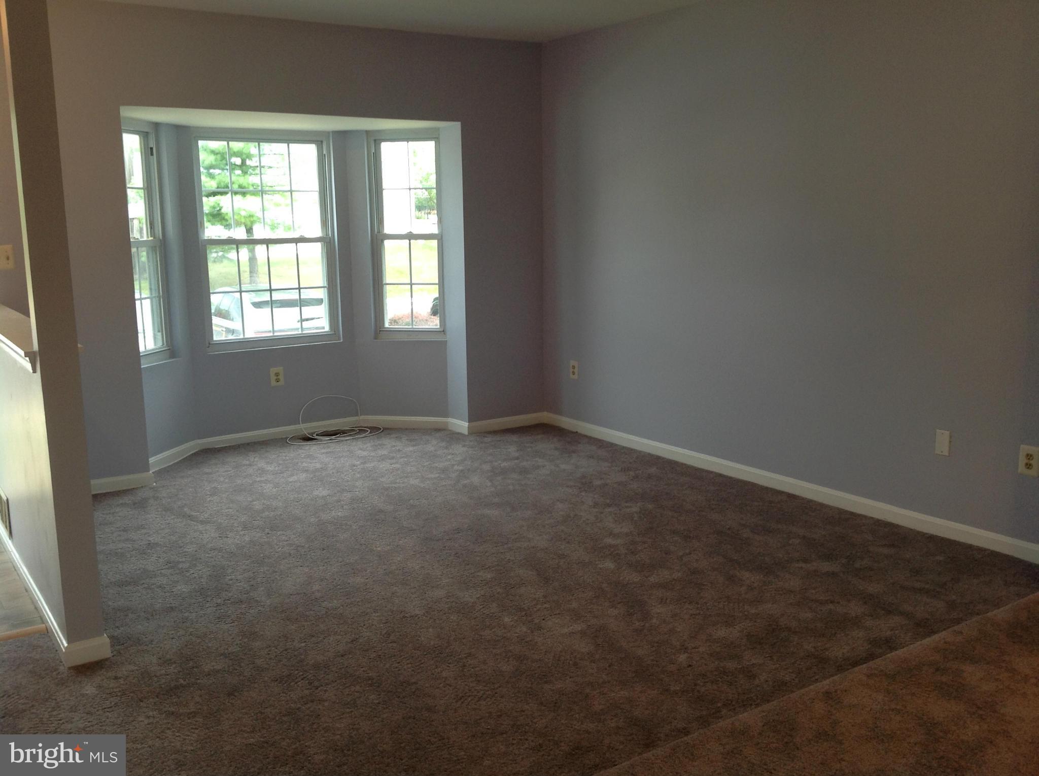 CALVERTON - Residential Lease