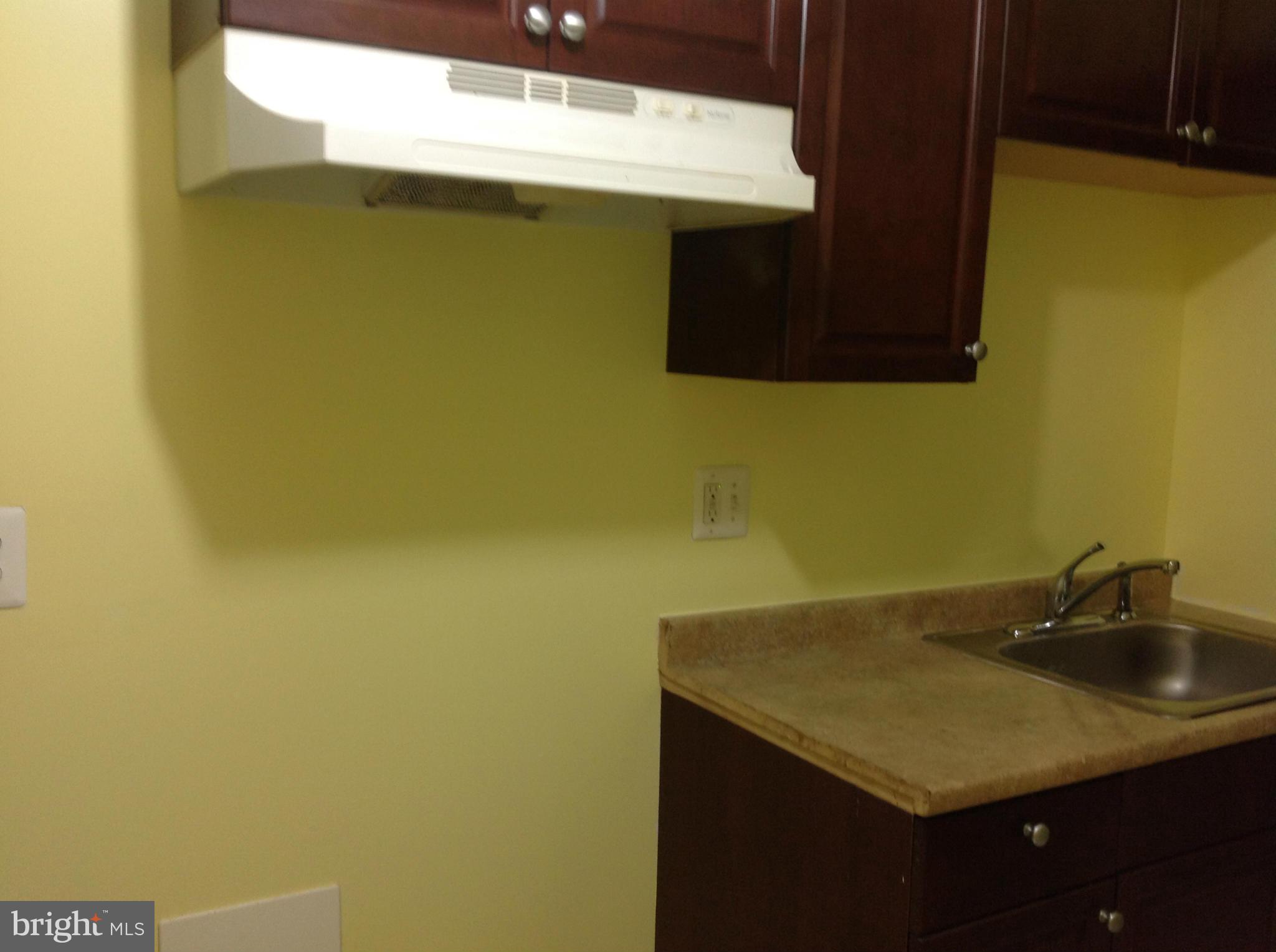 CALVERTON - Residential Lease