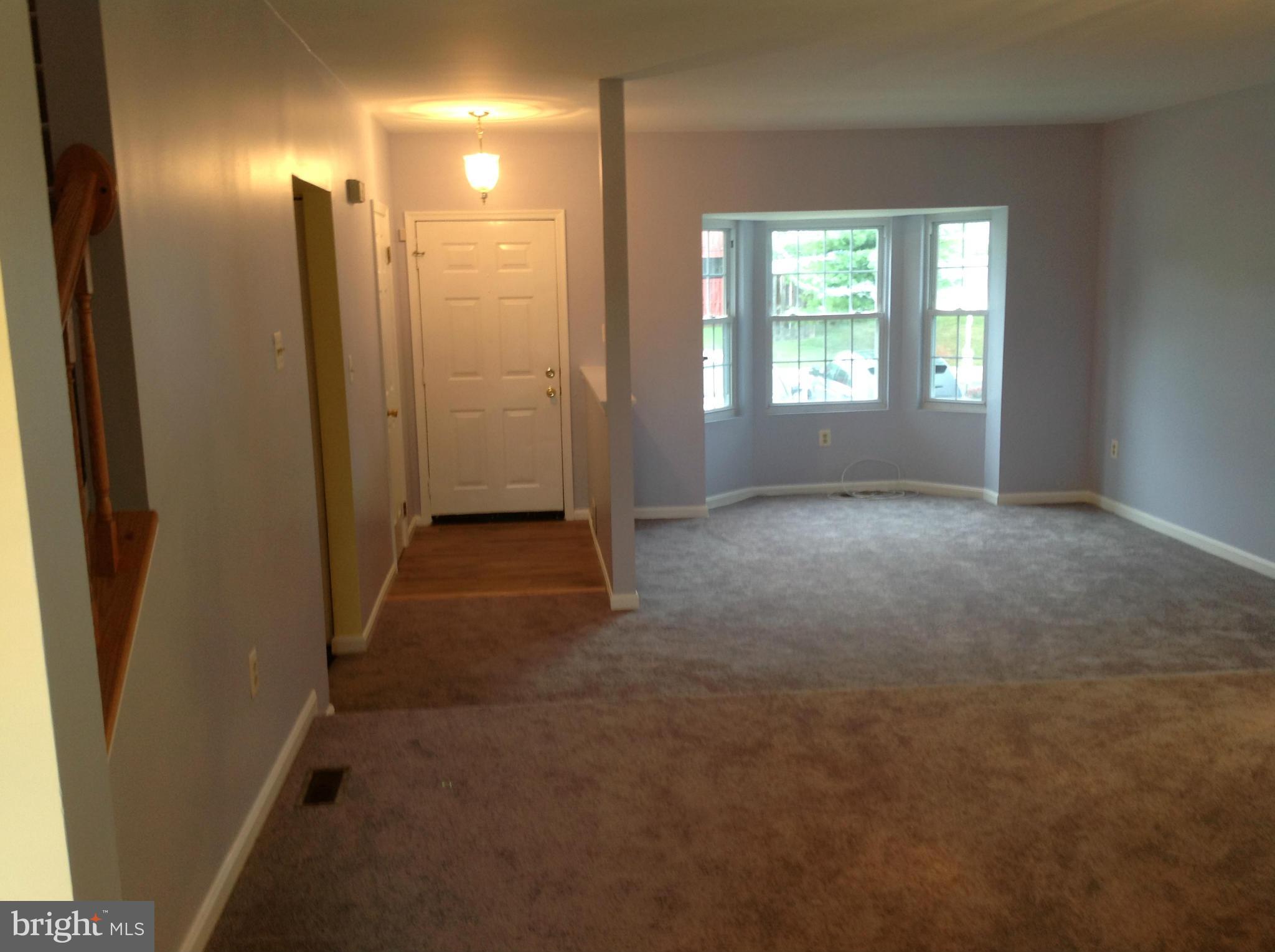 CALVERTON - Residential Lease