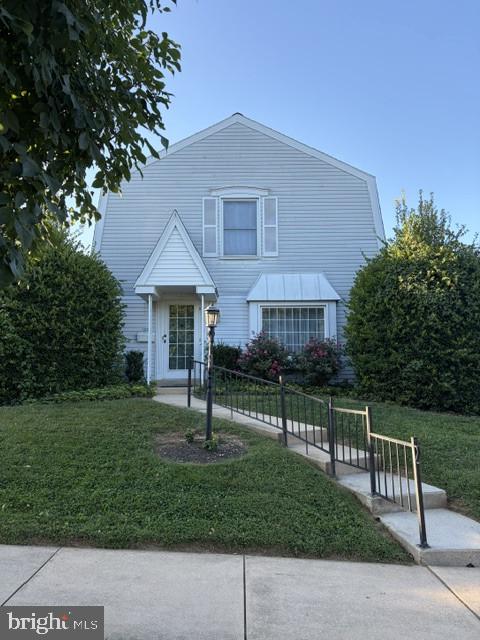 133 W AREBA AVENUE