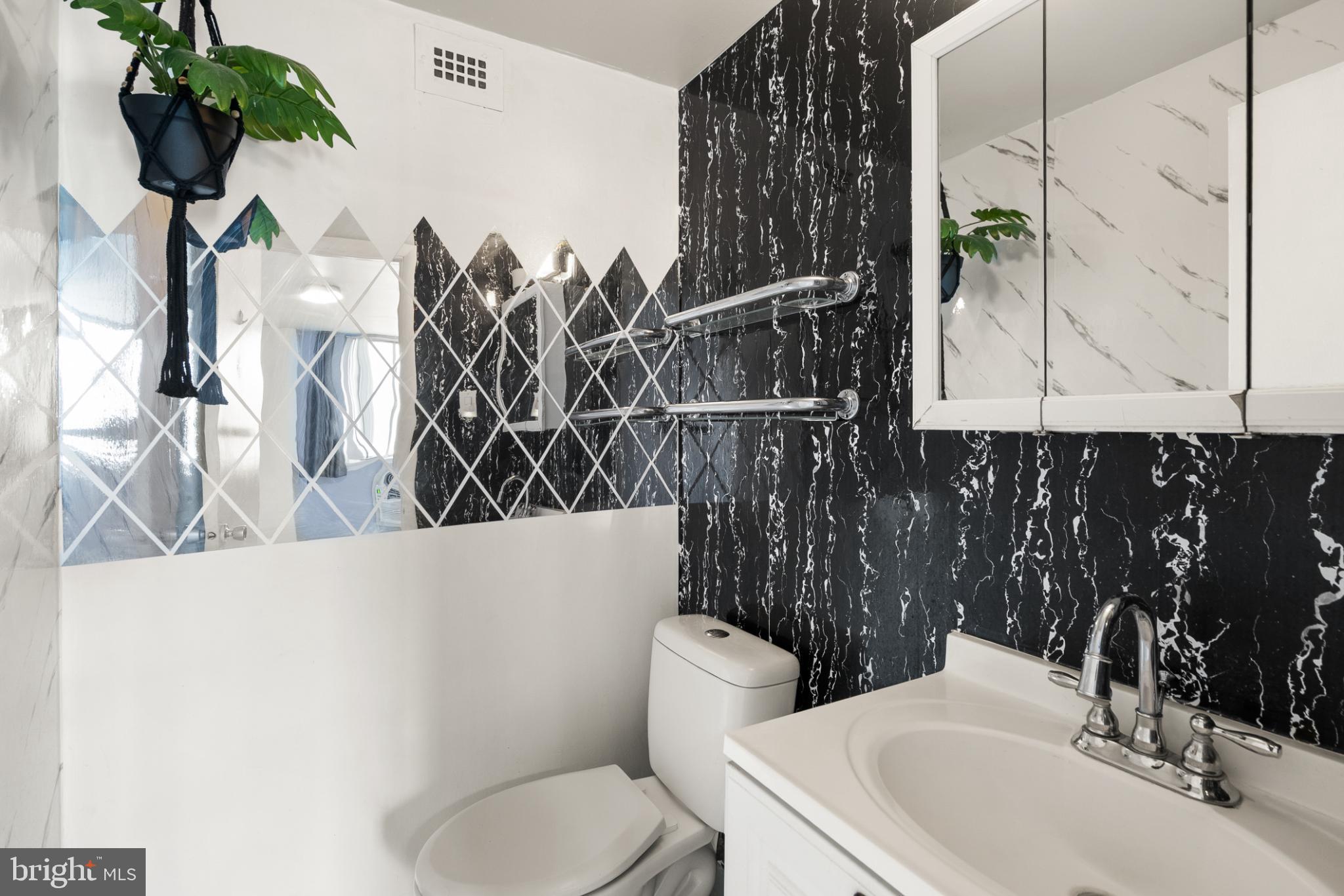 BARCROFT HILLS - Residential