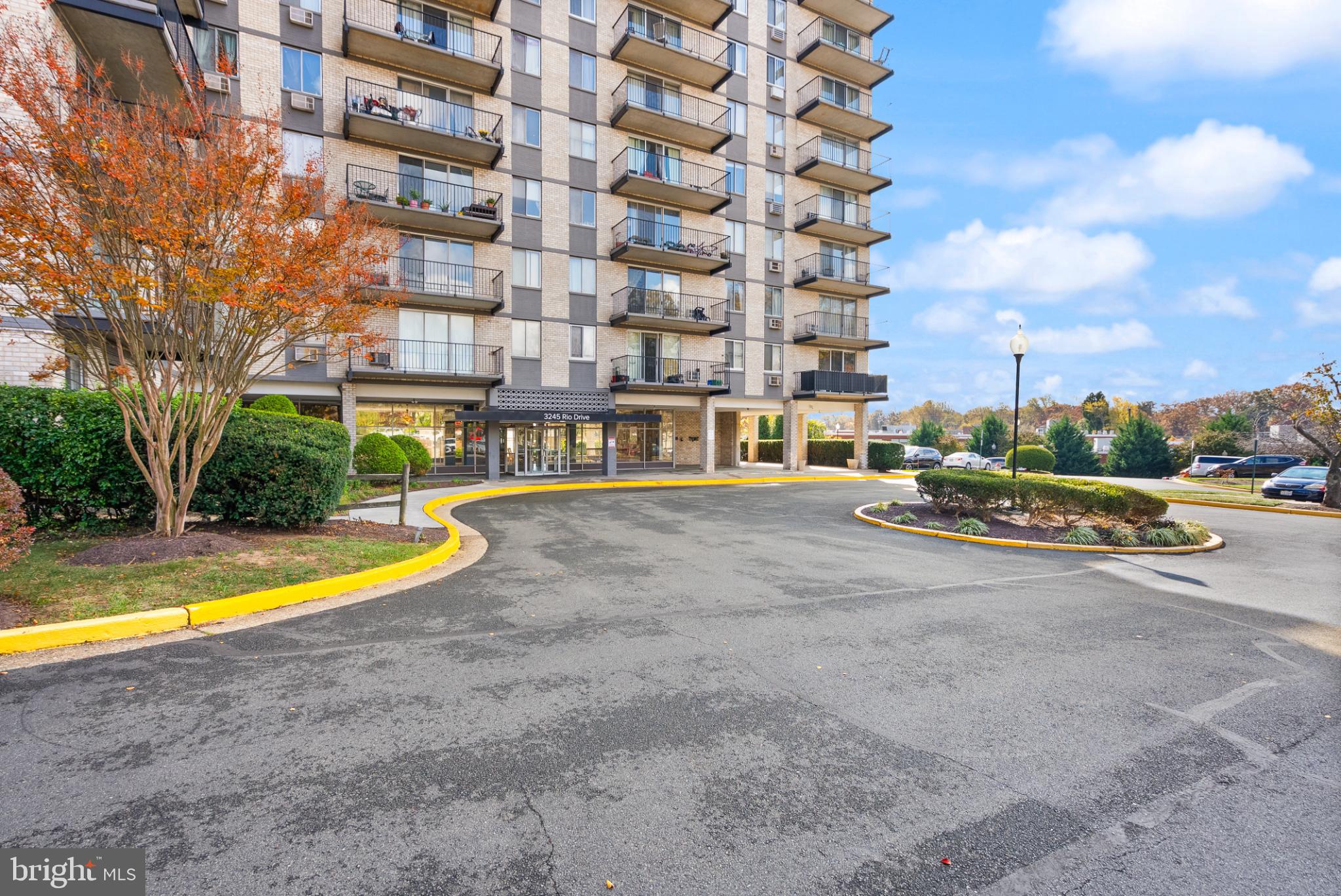 BARCROFT HILLS - Residential