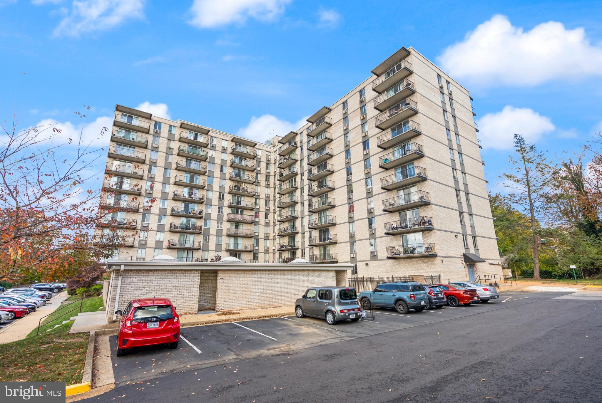 BARCROFT HILLS - Residential