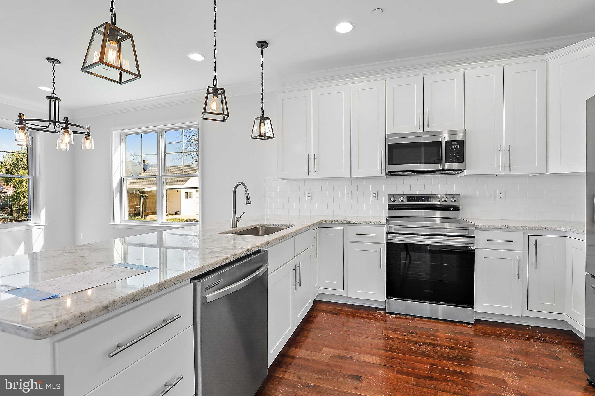 RIVIERA BEACH - Residential