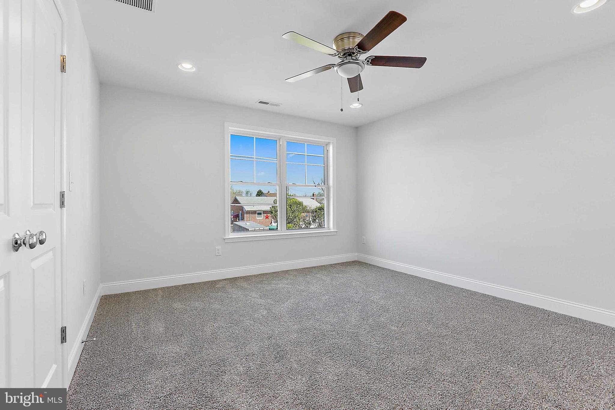 RIVIERA BEACH - Residential