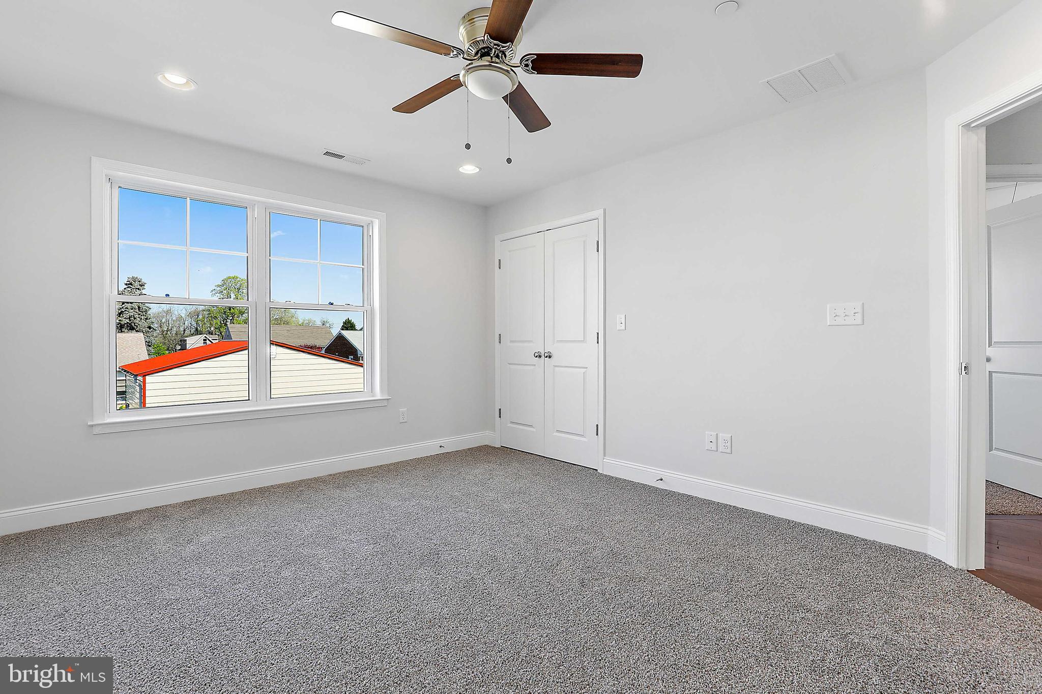 RIVIERA BEACH - Residential